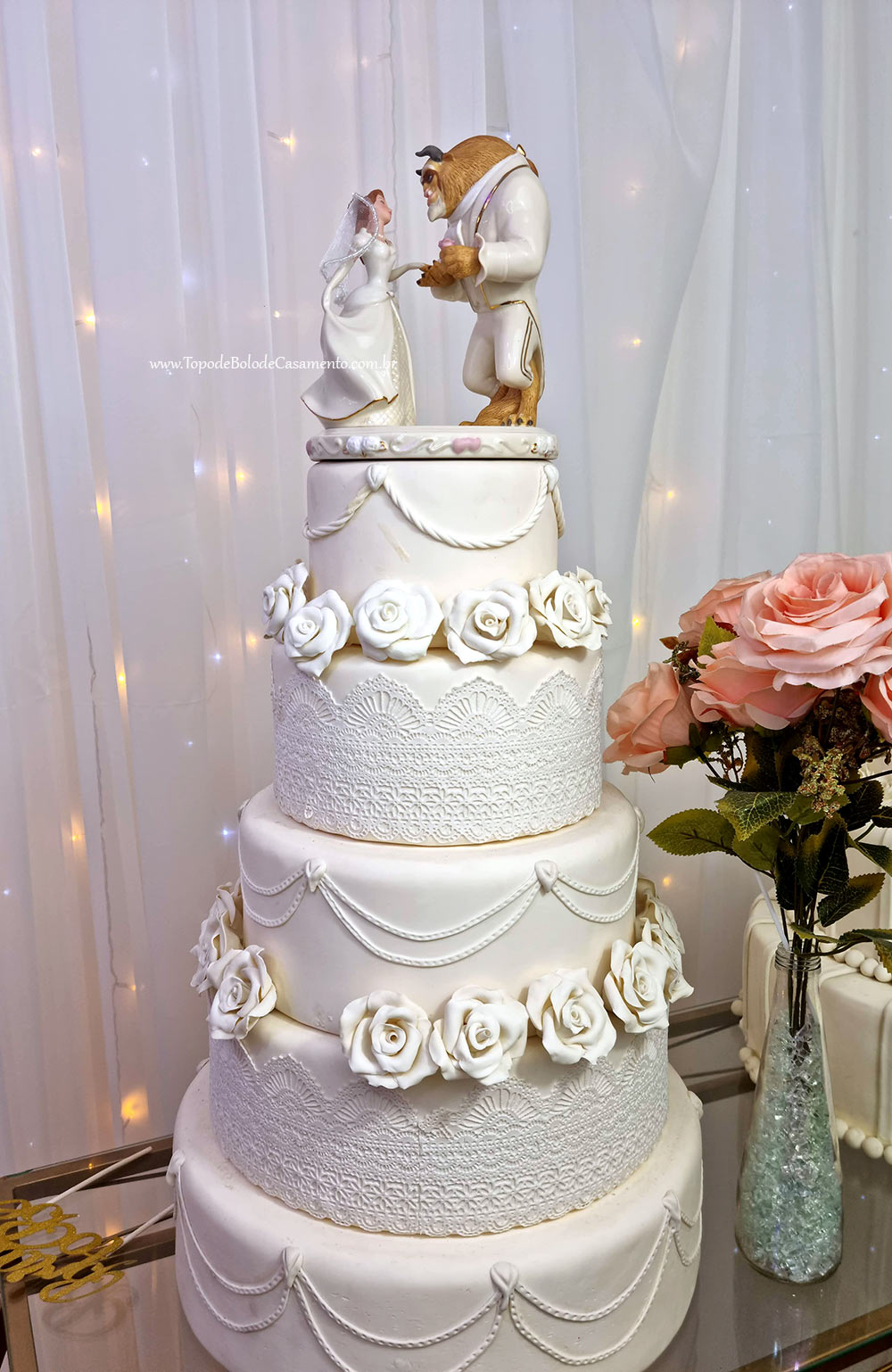 A Bela a a Fera em Porcelana para Topo de Bolo de Casamento